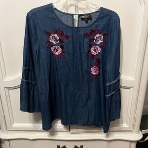 Shirt with embroidered floral and ruffled 3/4 bell sleeves DG2 Diane Gilman M/L